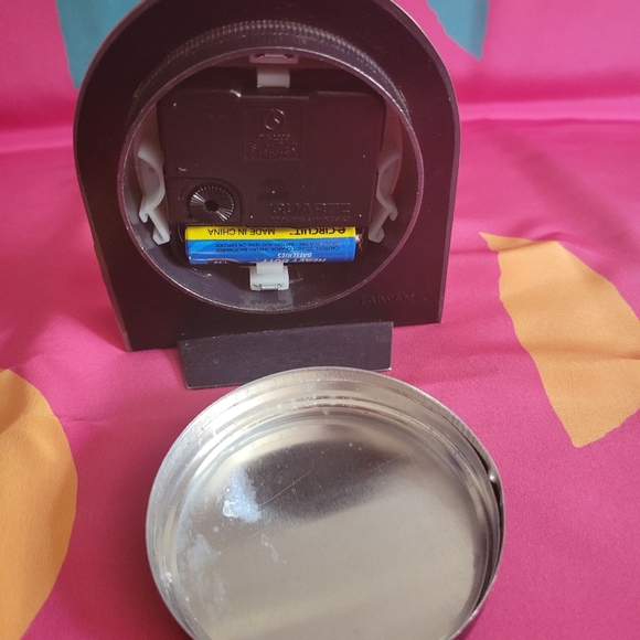 Table Clock ⏰ - Picture 4 of 5